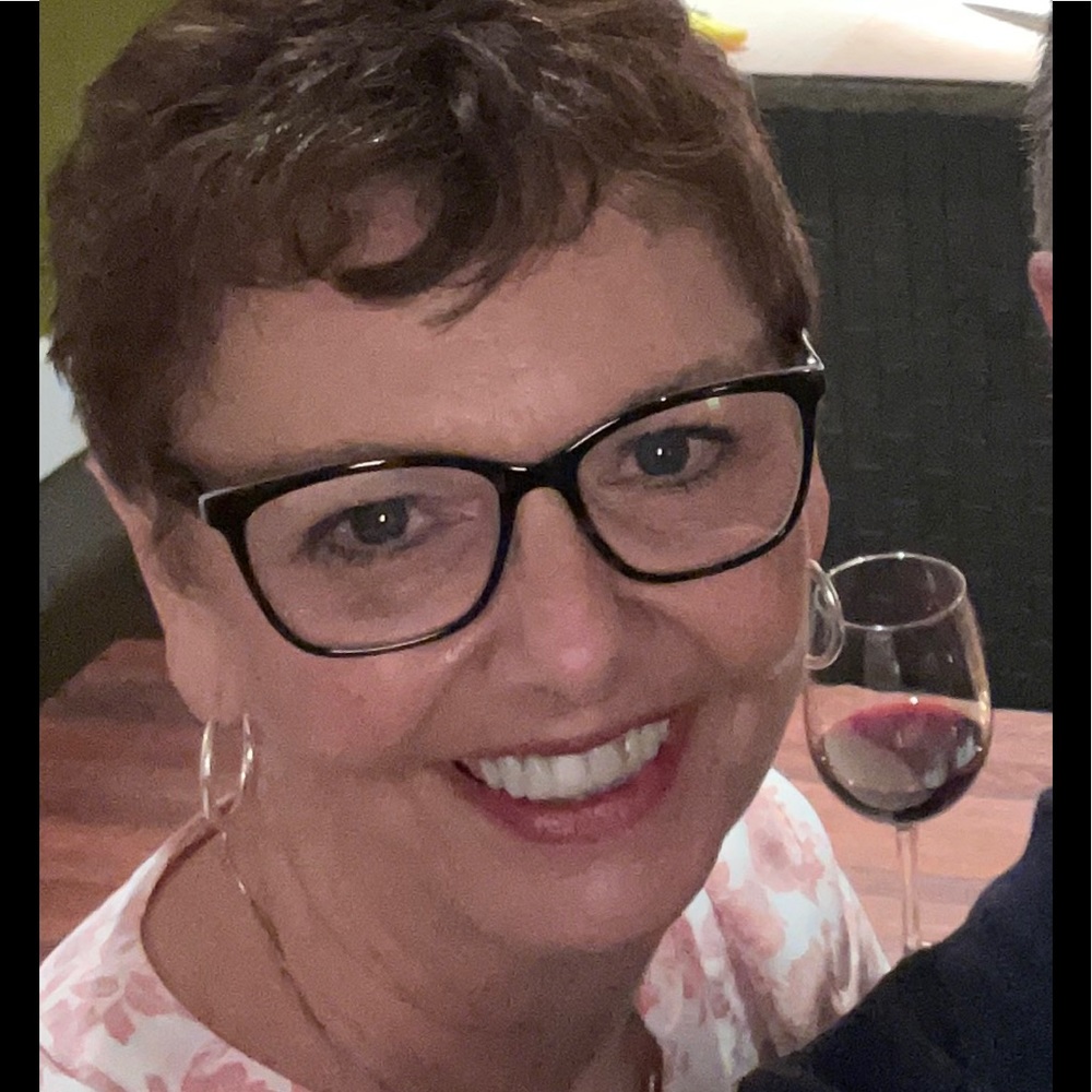 Meet your Posher, Julie